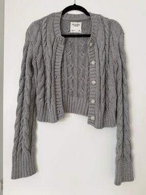 Abercrombie cardigan